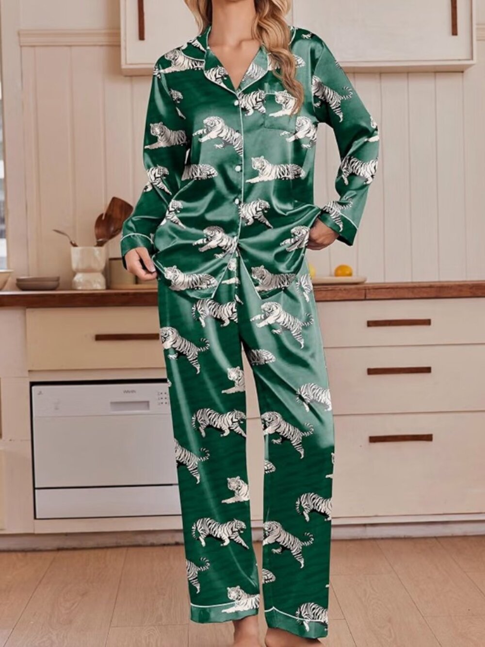 Green Tiger Satin Pajama Set Button Up Long Sleeve NWT Size L